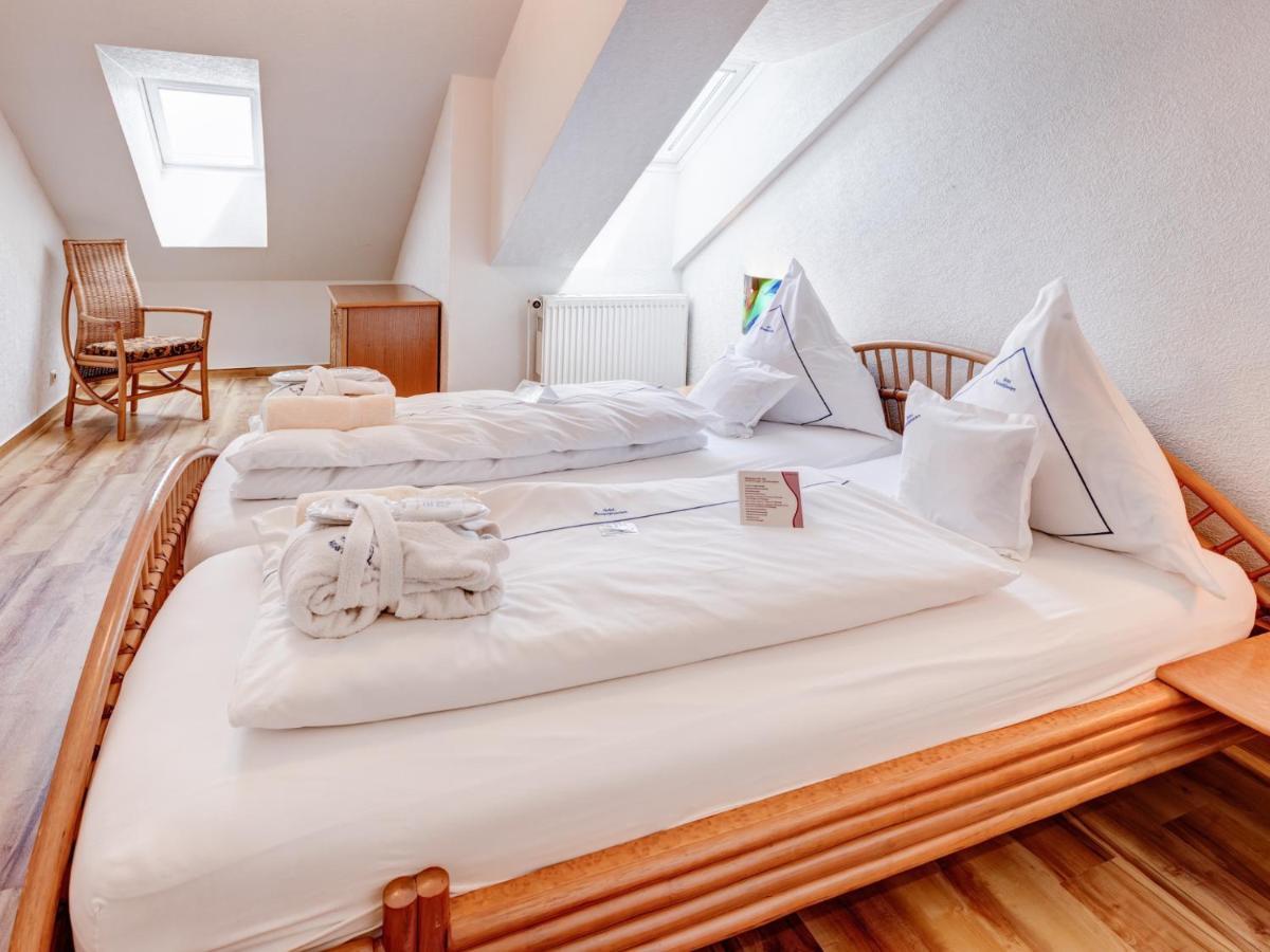 Hotel Seeschloesschen Hohwacht Exteriör bild