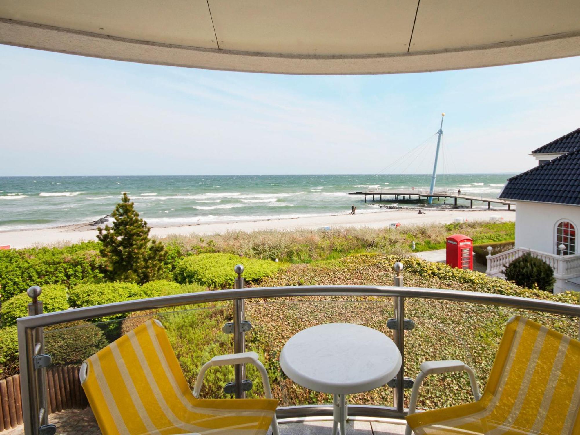 Hotel Seeschloesschen Hohwacht Rum bild