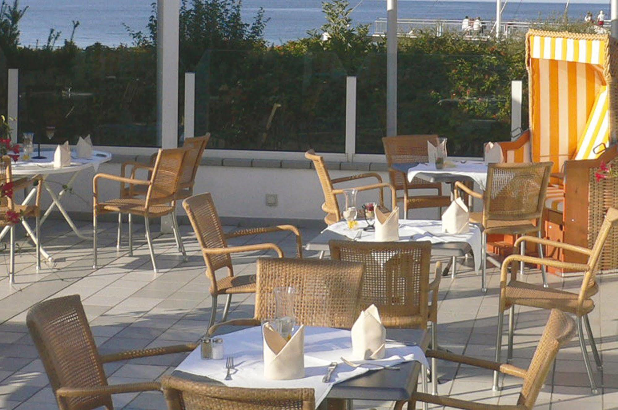 Hotel Seeschloesschen Hohwacht Exteriör bild